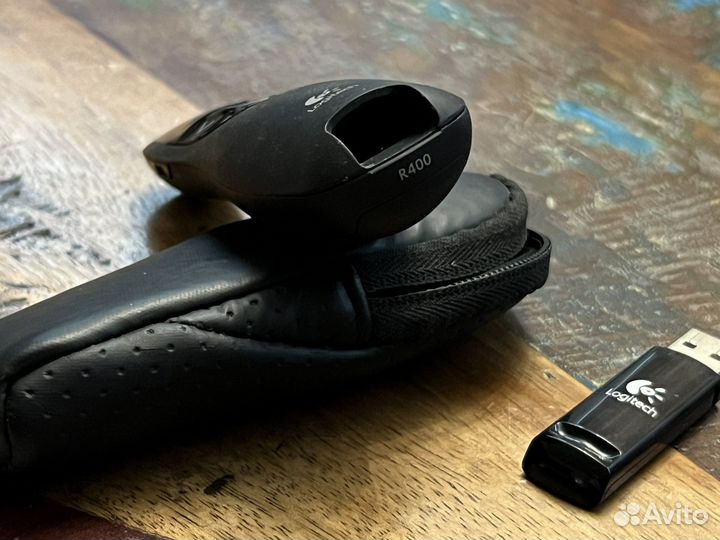 Презентер лазерная указка logitech R400