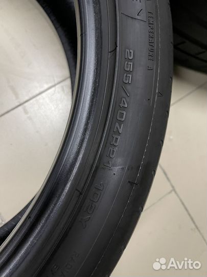 Dunlop SP Sport Maxx RT 2 255/40 R21 и 285/35 R21 105Y