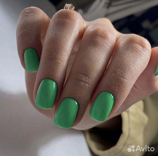 Маникюр с покрытием гель-лаком