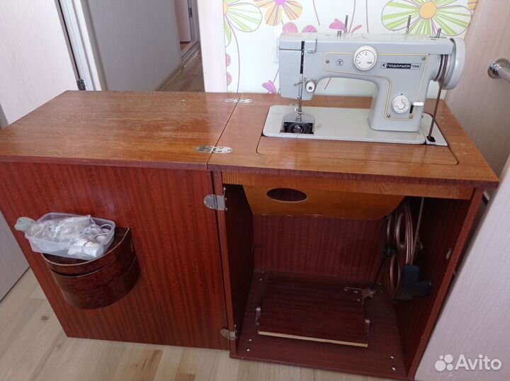 Швейная машина Подольск 132