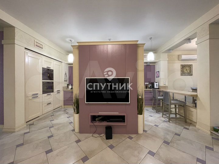 Таунхаус 320 м² на участке 2 сот.