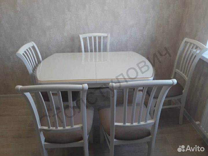 Столы и стулья