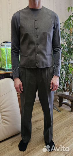 Костюм мужской с жилеткой