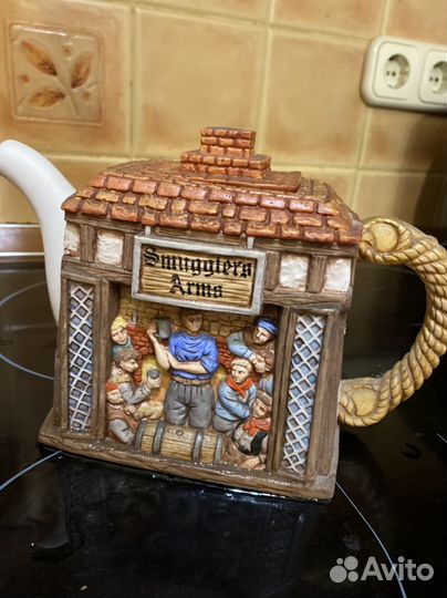 Чайник фарфоровый интерьерный