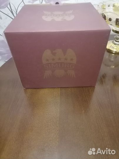 Ваза для фруктов на ножке