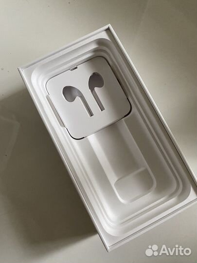 Коробка iPhone 11