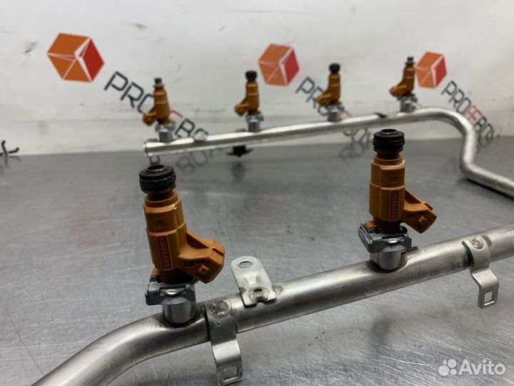 Топливная рампа Mercedes S-Class C215 M113 5.0I