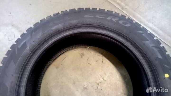 Pirelli Ice Zero 235/65 R17 108T