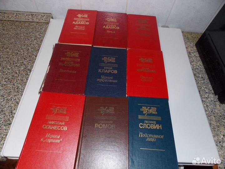 Продам книги