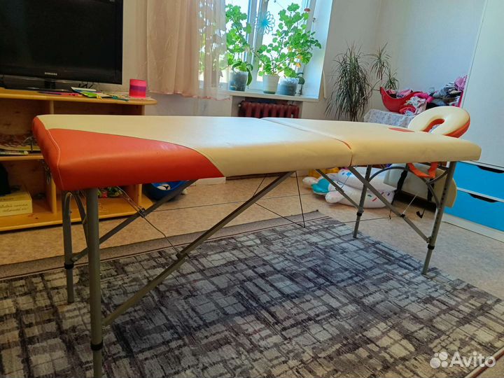 Массажный стол