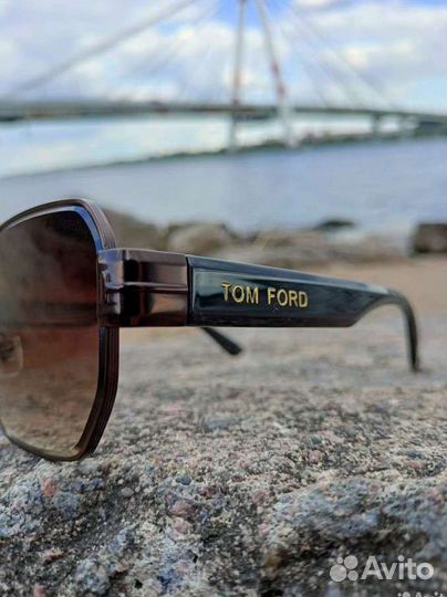 Очки солнцезащитные женские