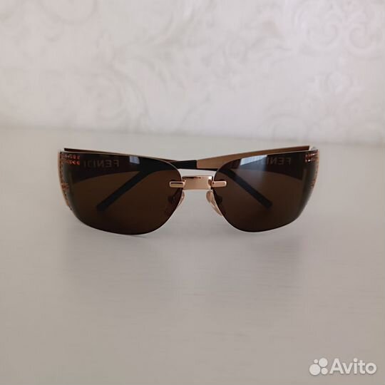 Солнцезащитные очки женские Fendi Италия