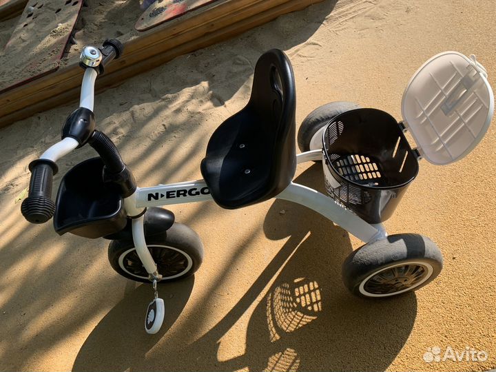 Детский трехколесный велосипед