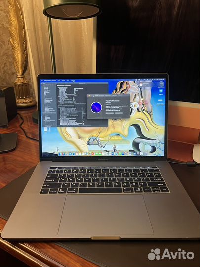 Apple MacBook Pro 15inch 2017 с тачпадом