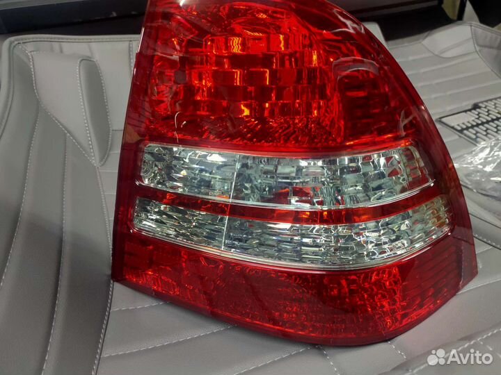Задний фонарь corolla120