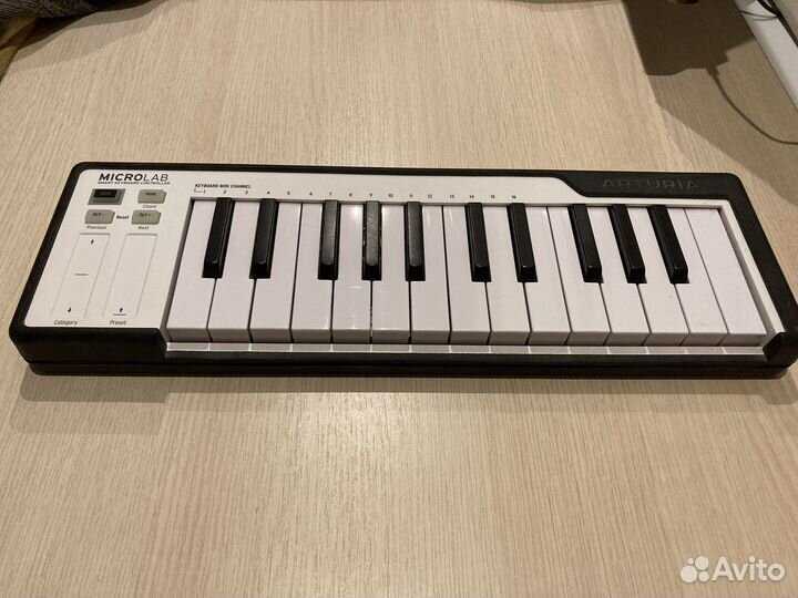 Синтезатор microlab