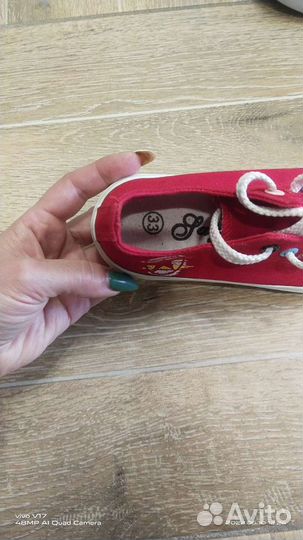 Красные кеды 33р