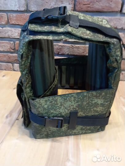 Бронежилет с боковой защитой с плитами