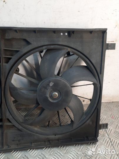 Вентилятор радиатора Jeep Compass внедорожник 2.0