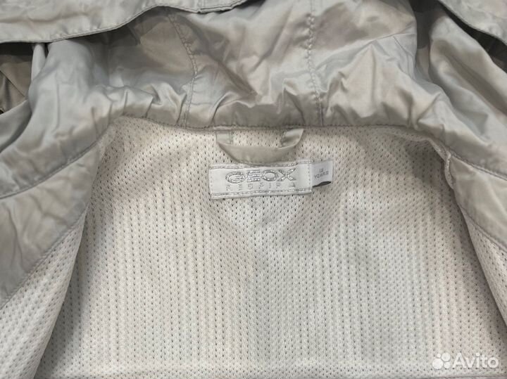 Ветровка для девочки