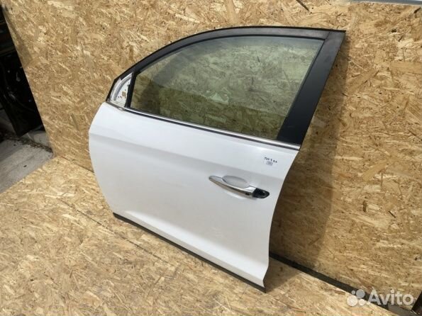Дверь водительская Hyundai Tucson 3
