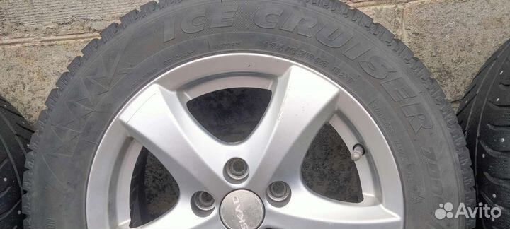 Bridgestone Ice Cruiser 7000 175/65 R14 82T