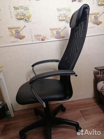 Компьютерное кресло