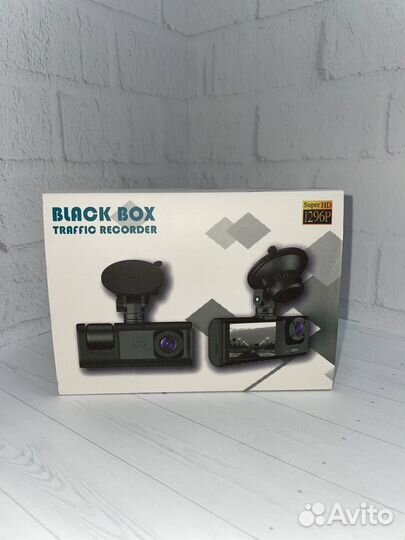 Bидeopeгистратoр 3 камеры