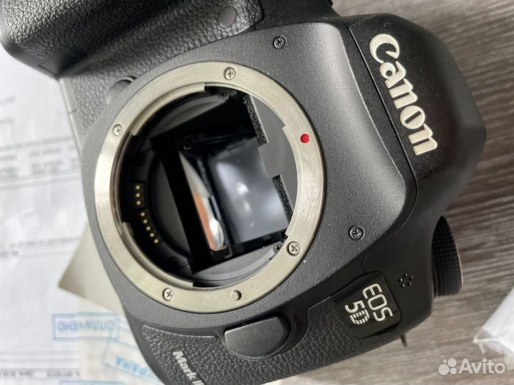 Зеркальный фотоаппарат canon 5d mark 3