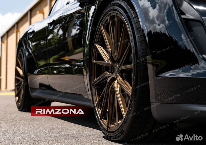 Кованые диски R22 на Porsche Cayenne