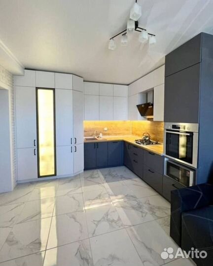 Кухня новая