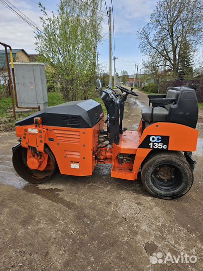 Дорожный каток Hitachi CC135C-3A, 2011