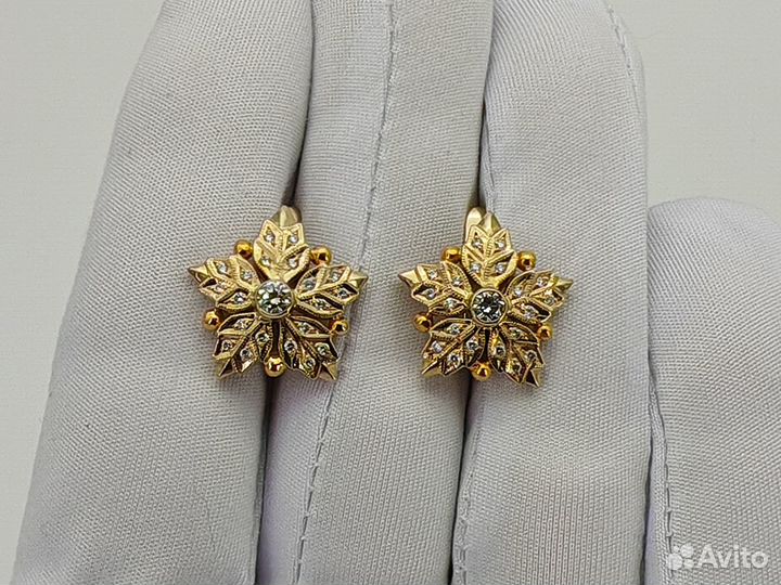Золотые Серьги 750 пробы с бриллиантами. Рассрочка