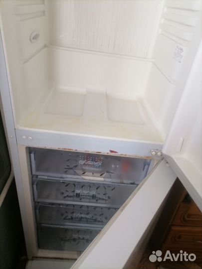Холодильник на запчасти