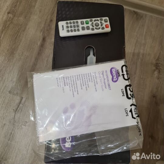 Проектор benq W1070