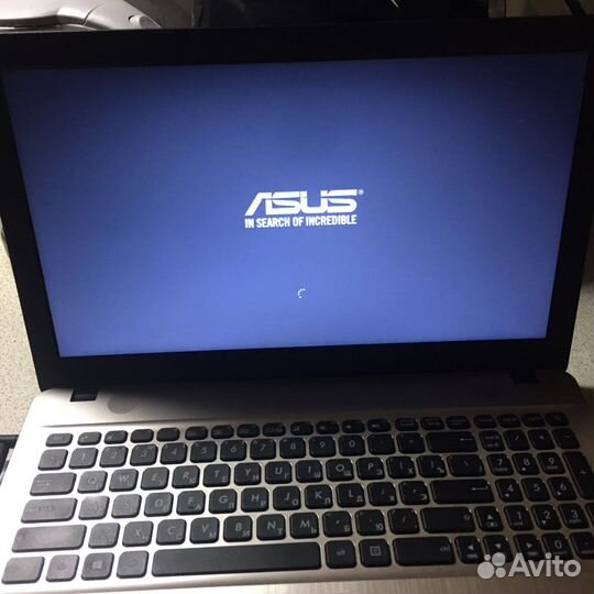 Ноутбук asus