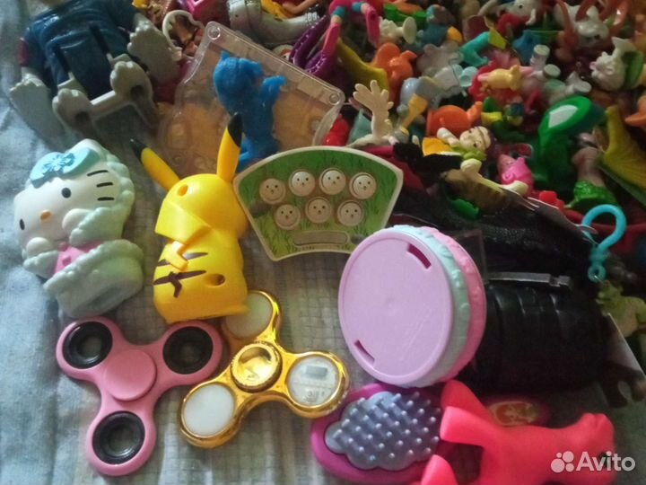 Из киндера, макдональдс