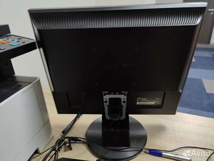 Монитор б/у