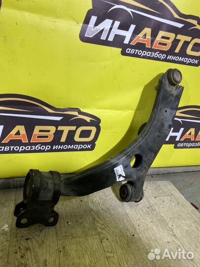 Рычаг подвески нижний передний правый Mazda 3 BK