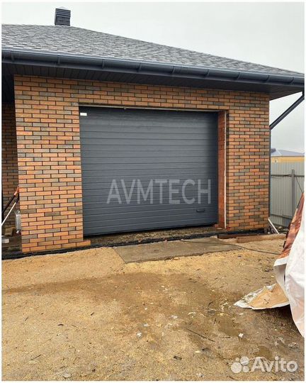 Секционные ворота