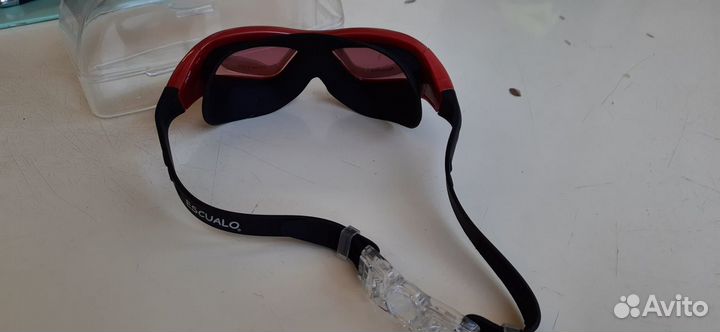 Очки для плавания