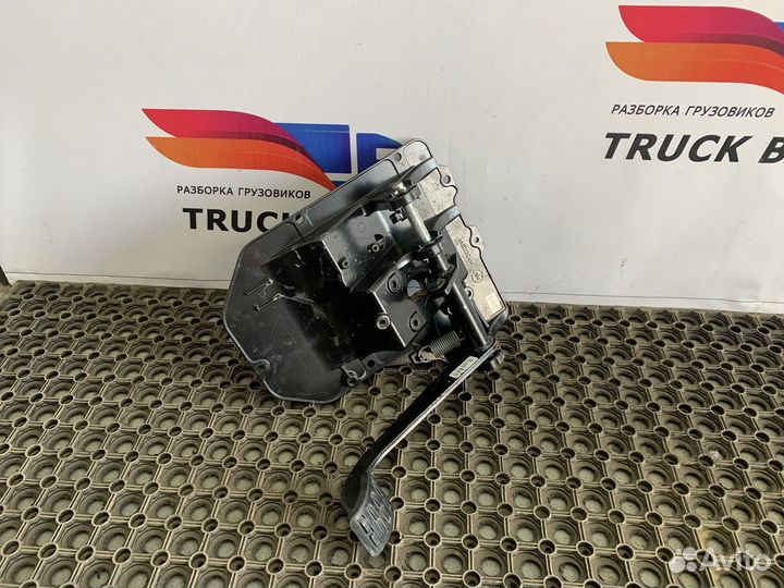 Блок педалей Renault T