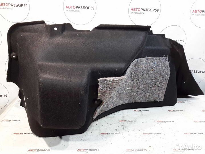 Обшивка багажника правая Honda Civic 4D