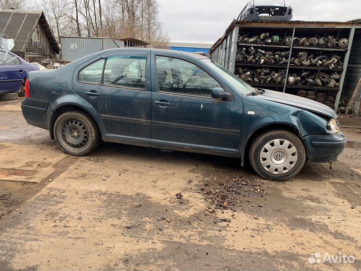 В разборе Volkswagen Bora 1.6