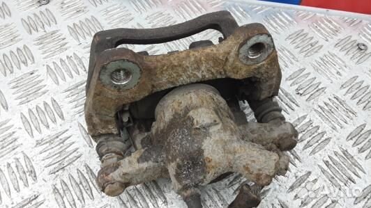 Суппорт тормозной задний левый land rover range ro