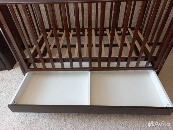 Детская кроватка с новым матрасом papaloni