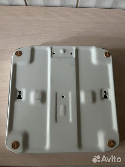 Весы напольные электронные Delta