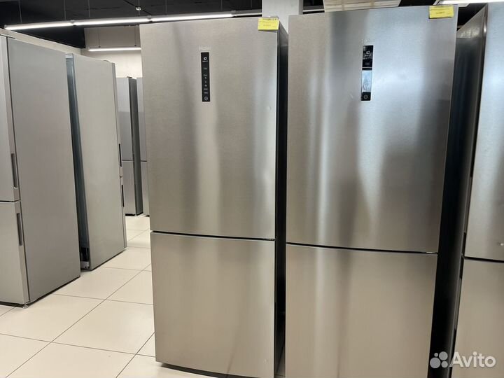 Холодильник-морозильник Haier C4F744CMG