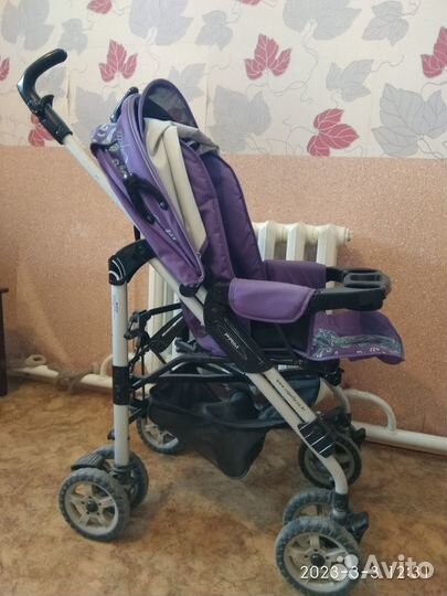 Продам прогулочную коляску