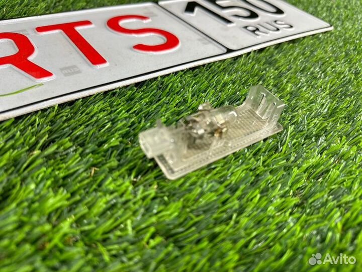 Плафон подсветки салона Bmw 7 E66 N62B48 2005